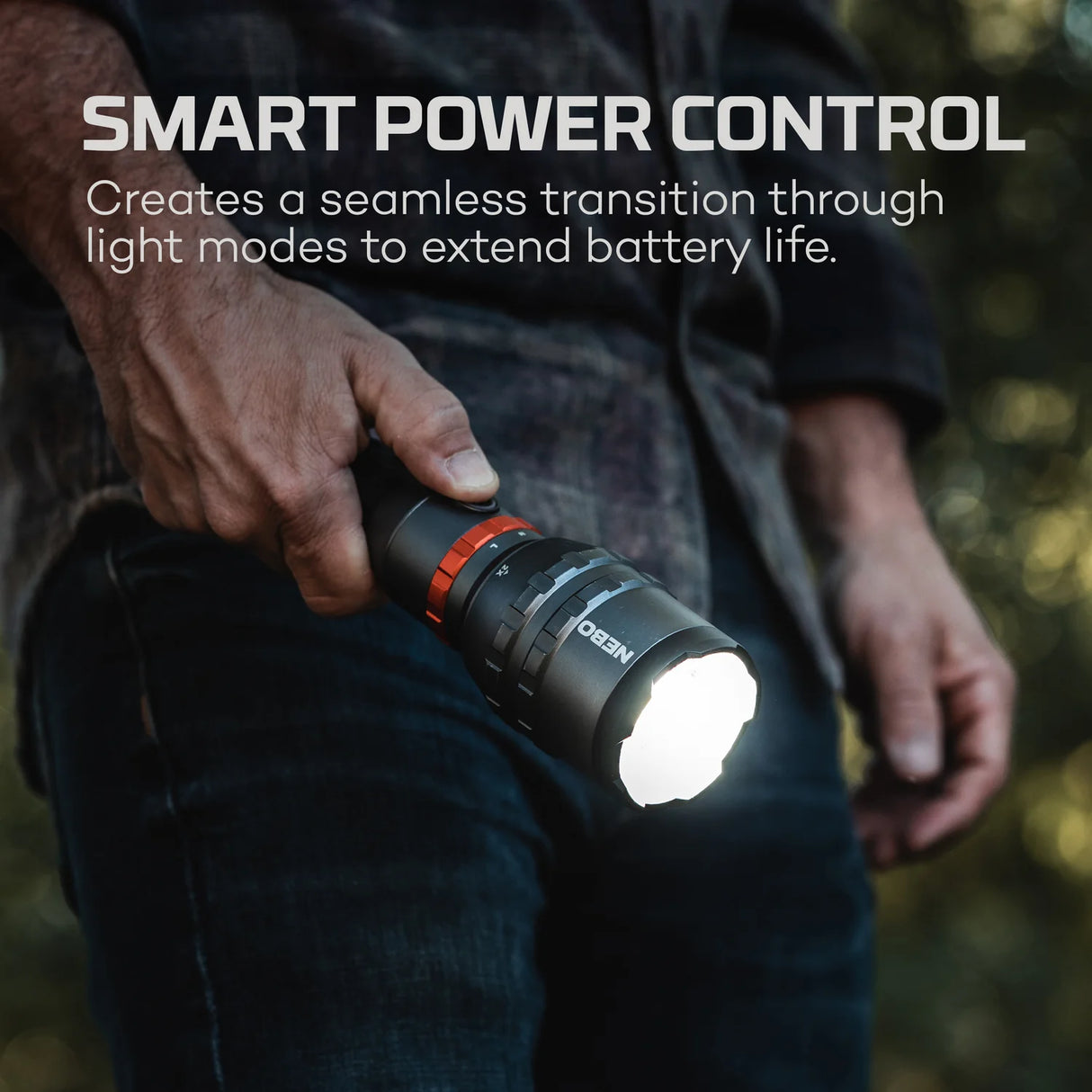 Nebo Davinci 12000 Lumen High-Powered Lumen Flashlight