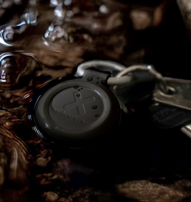Xtorm Xtorm Travel Tag - Charcoal Black (iOS & Android)